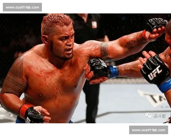 马克亨特对决战警巅峰重炮碰撞硬汉意志终极较量之夜世界级拳力盛宴